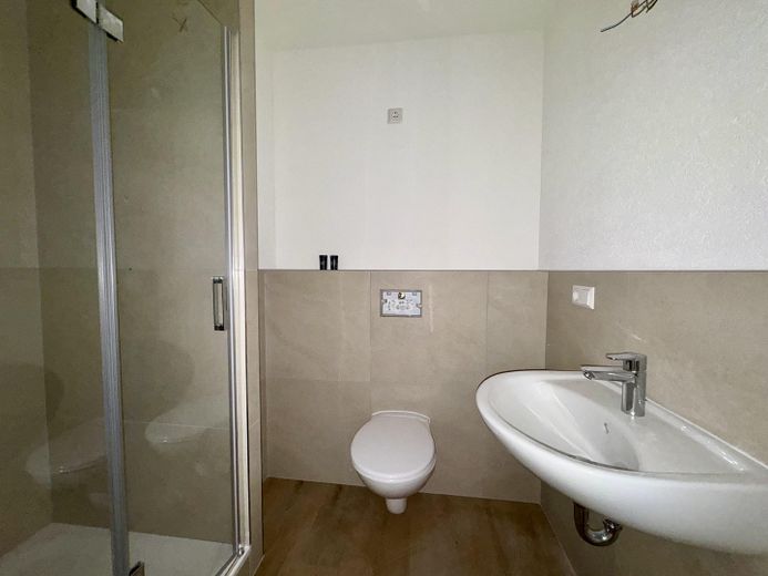 Gruntownie wyremontowane mieszkanie 3-pokojowe w sercu Bad Wimpfen! – Badezimmer