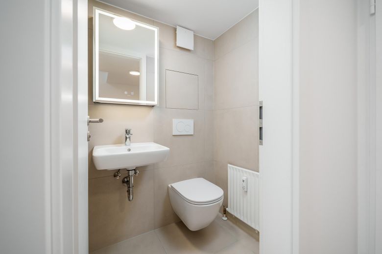 RARITÀ AL LEHEL | Maisonette modernizzata con vista sul verde e posto auto in garage sotterraneo – senza provvigione – Bad 4. OG