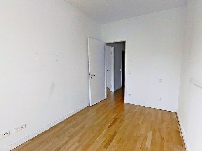 Elegantes Wohnen in Düsseldorf: Großzügige 3-Zimmer-Wohnung mit Balkon, Concierge-Service uvm. – Ansicht II: Schlafzimmer II