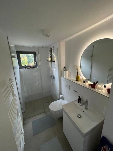 ab 01.09. möblierte 2-Zimmer-Mietwohnung in München-Fasangarten – Foto 2