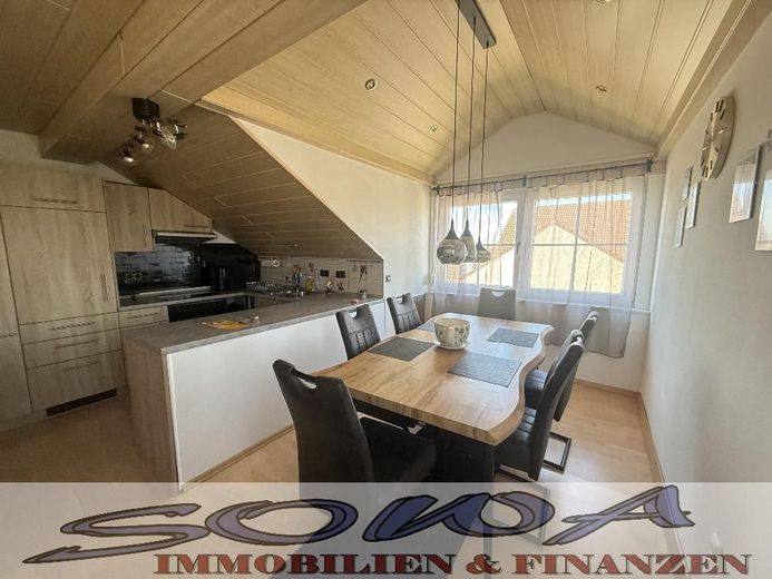 Charmante Dachgeschosswohnung mit Balkon, Garten &amp; Garage in Königsmoos - Ein Objekt von Ihrem Immobilienpartner SOWA Immobilien und Finanzen – Bild 9