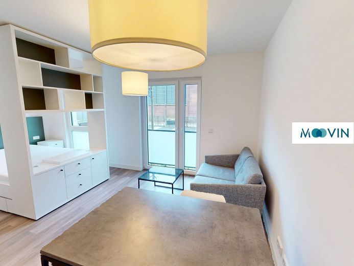 URBAN BASE: Vollmöbliertes 1-Zimmer-Apartment mit EBK, ALL-IN-MIETE, UVM. im Wiesbadener Stadtzentrum – Ansicht I: Wohnbereich