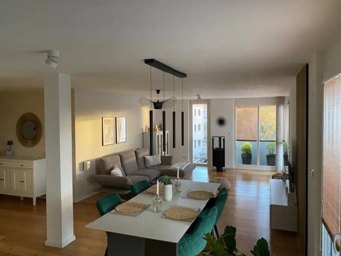 großzügiger Wohn-/Essbereich