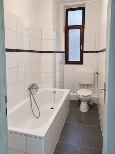 6-kamerappartement met balkon – geschikt voor een gedeeld appartement! -Oudbouw met charme op toplocatie! – Foto 2
