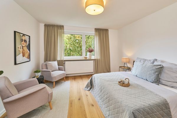 Erstbezug nach Sanierung: Helle 3-Zi.-Wohnung mit sonnigen Balkon - von privat ohne Maklerprovision
