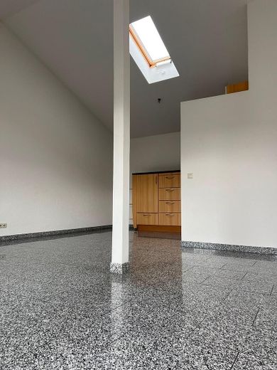 Gemütliche 2-Zimmer-Penthouse-Wohnung mit Balkon und Einbauküche in Wehr – Foto 9