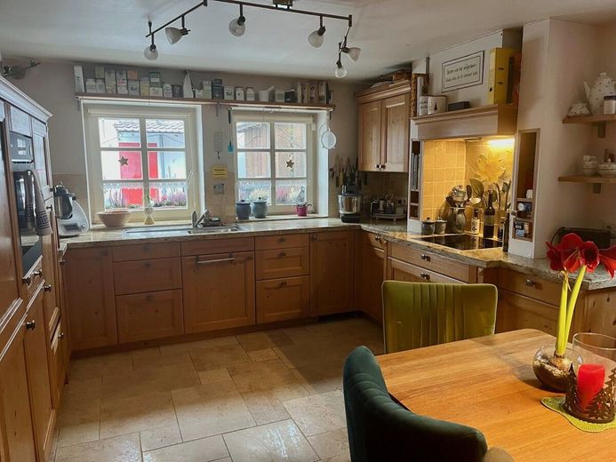 Familienfreundliches, energieeffizientes Wohnhaus mit Holzanbau, PV &amp; Wärmepumpe – Gemünden - 21