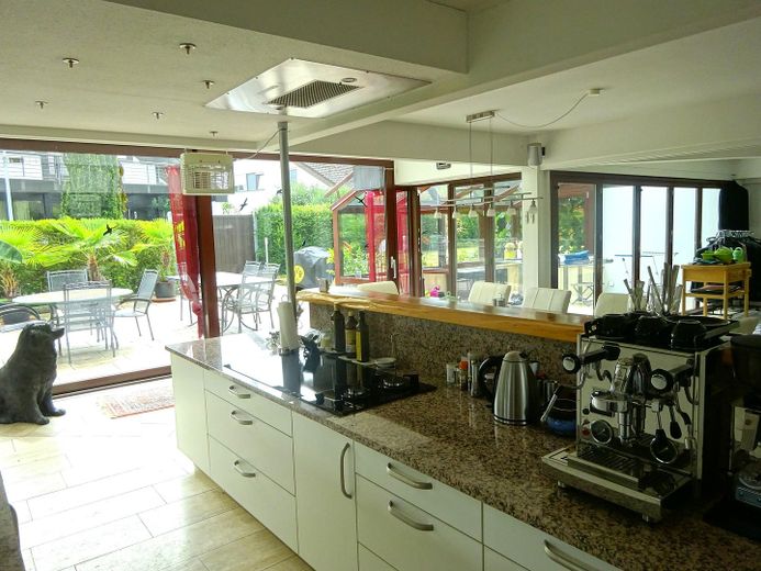 Große Maisonette mit Garten und Biotop – Küche
