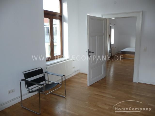 2 Zi.-Whg., möbliert, 2. OG, schöne Altbauwohnung in der guter, zentraler Lage. – bbcba6b32925cdb788a2fcc3657b0f9902f9163d.jpg