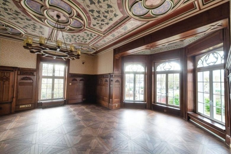 Ikone historischer Wohnkultur - Exklusive Fabrikantenvilla mit unvergleichlichem Charakter – Wohnzimmer OG