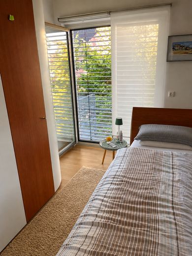 Casa bifamiliare curata a Gröbenzell – SENZA PROVVIGIONE DA PRIVATO – Schlafzimmer