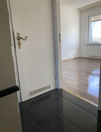 Reihenmittelhaus gute Lage in Hamburg-Farmsen provisionsfrei – 1. OG