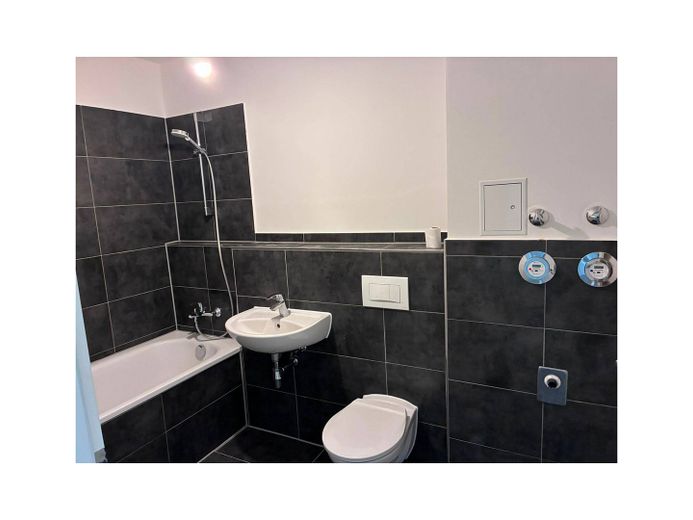 Teraslı rahat 2 odalı daire – Badezimmer