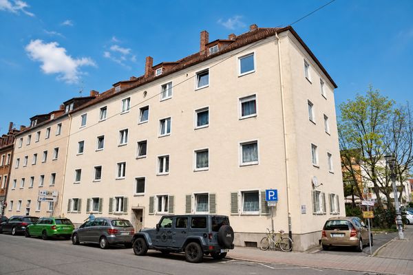 Abitare con stile nel cuore di Erlangen – affascinante appartamento d’epoca di 3 locali in una posizione privilegiata nel centro città
