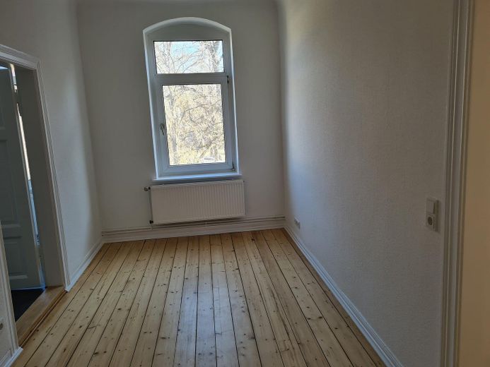 Neu sanierte, wunderschöne Altbauwohnung in zentraler Lage – Zimmer 3