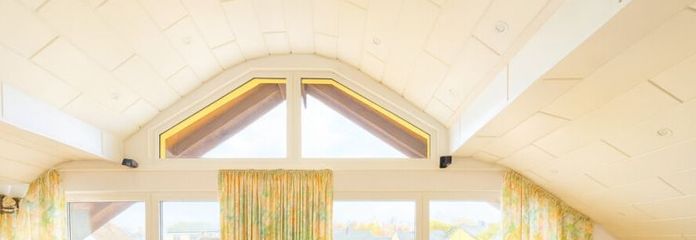 Sofort bezugsfrei! - Riesen Terrasse und wunderschöne Dachgeschosswohnung
