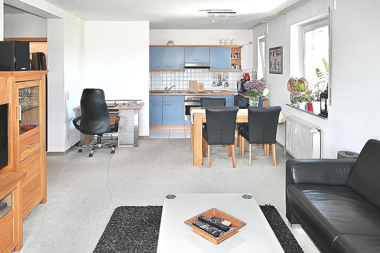 Wohn- Esszimmer offene Küche