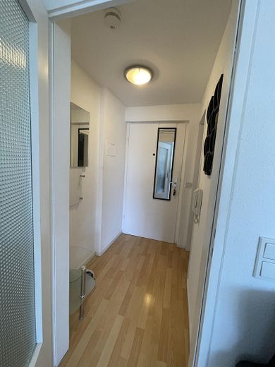 Möbliertes 1 Zimmer Apartment in Stuttgart-Degerloch - Provisionsfrei – Flur