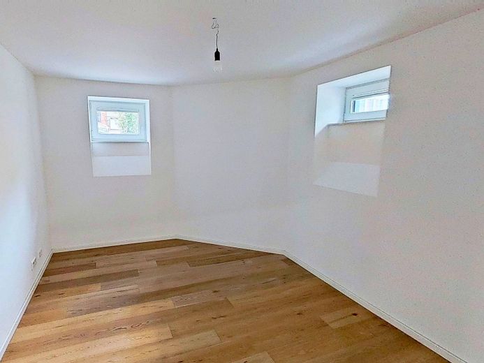 Moderno y espacioso piso de 3,5 habitaciones con TERRAZA y COCINA INTEGRADA en el oeste de Stuttgart – Ansicht I: Schlafzimmer I