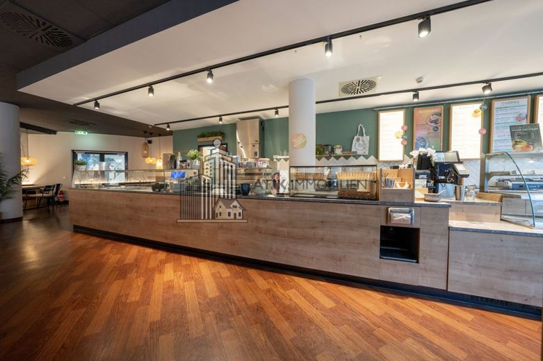 ATIK: Attraktive Gastronomiefläche im frequentierten Gesundheitszentrum – Innenansicht