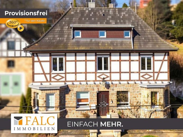11 Zimmer, großer Garten und viel Potenzial – Haus mit Charakter – Foto 1