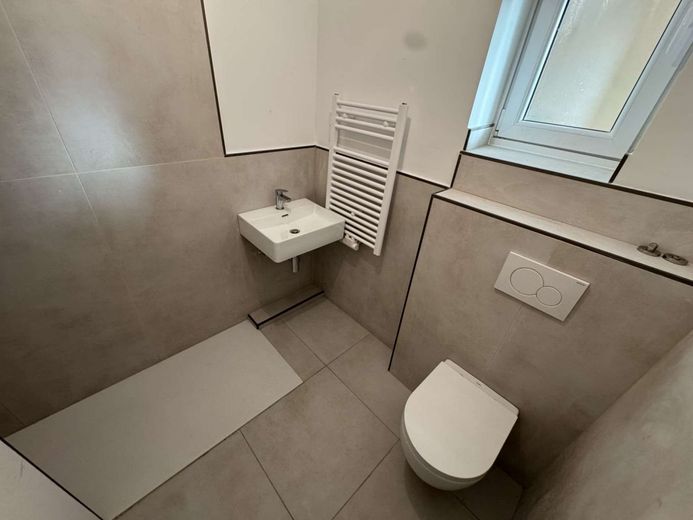 Helle frisch sanierte 2,5 Zimmer Wohnung in Bestlage von Wattenscheid - direkt am Aldi &amp; Netto – Badezimmer (4)