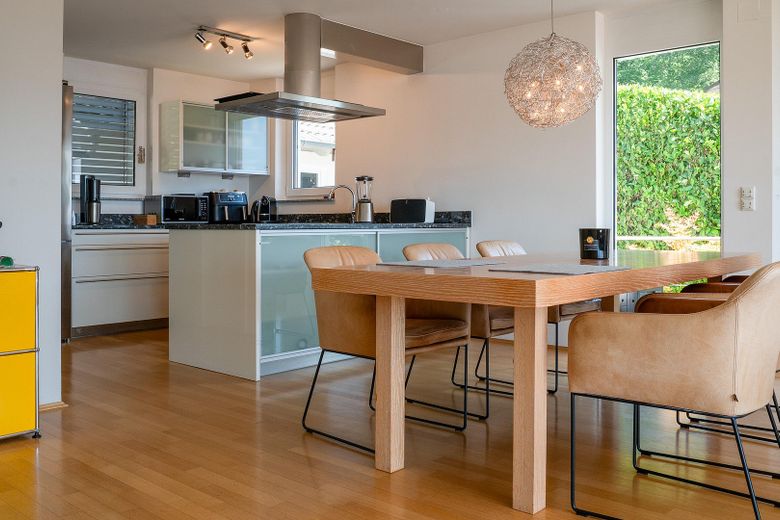 Porzione di bifamiliare con vista sul lago a Ludwigshafen – Foto 5