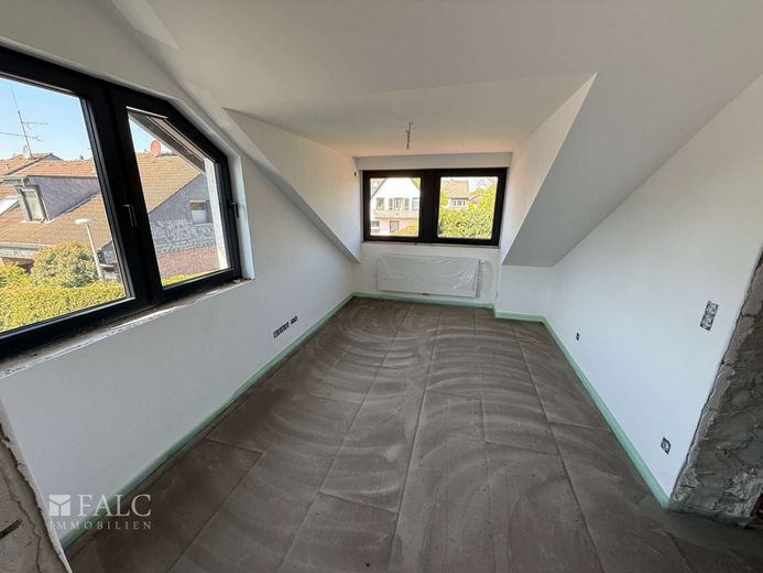 Großzügiges Zweifamilienhaus mit Einliegerhaus, 1.571 m² Grundstück – Kinderzimmer 2
