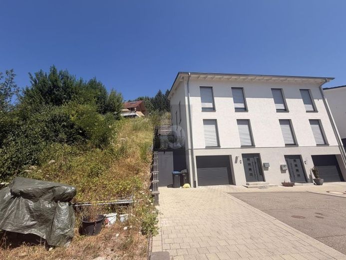 6 GESCHOSSE GENEHMIGT: 900 M² WFL + SCHWARZWALDBLICK – Foto 1