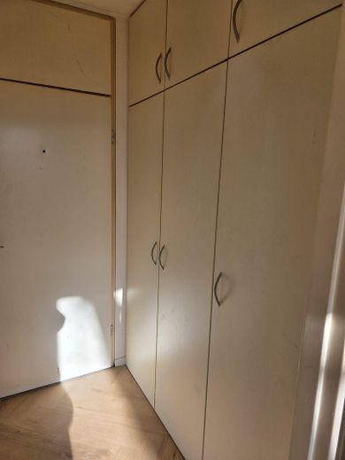 Ankleide-/Kleiderschrank Diele