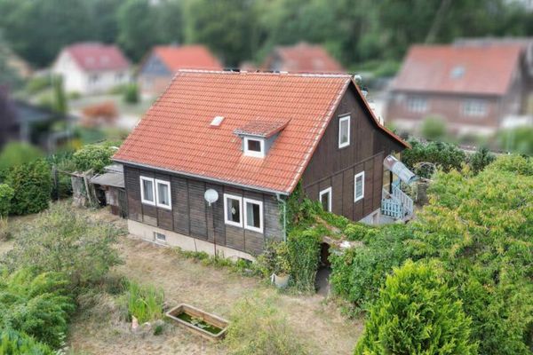 Wohnen in der Waldsiedlung – Haus mit Potenzial für den eigenen Familientraum