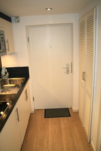 Ruhiges modern, möbliertes Appartement nähe Ostbahnhof – Eingangsbereich