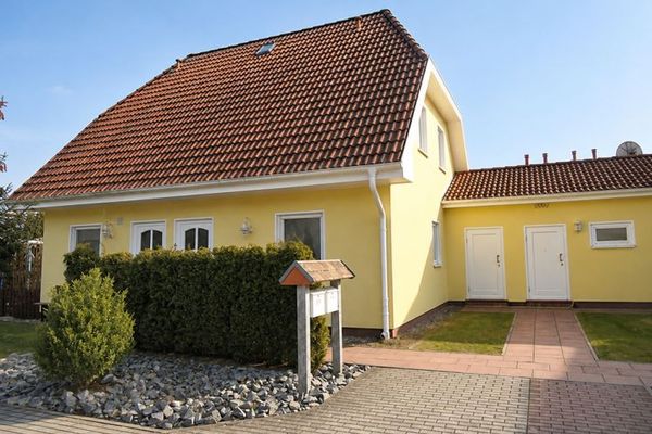 Gemütliche 2-Raum-Dachgeschosswohnung mit Balkon und EBK in ruhiger Lage