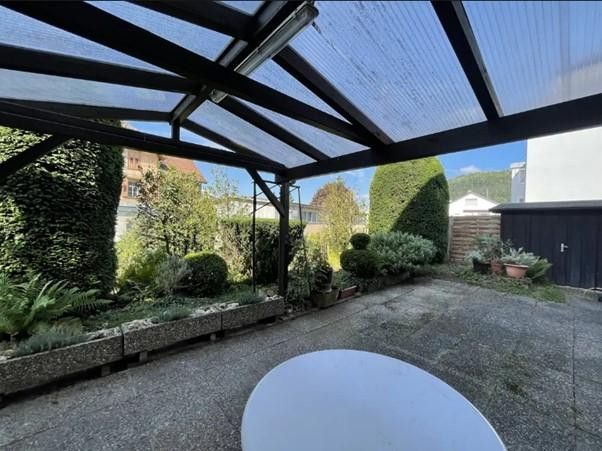 Stijlvol gemeubileerd terrasappartement met 1,5 kamer en inbouwkeuken – Terrasse