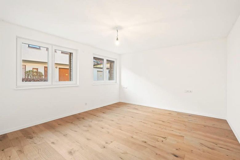 3,5-Zi.-EG-Wohnung, Erstbezug nach Kernsanierung – bis zu 45.000 € KfW-Zuschuss – Schlafzimmer