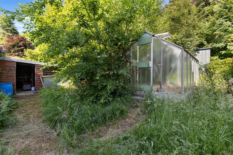 Garten hinterm Haus