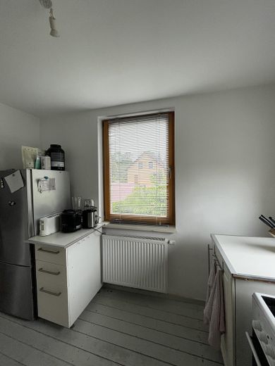 Großzügiges historisches Landhaus mit Studioatelier - familienfreundlich, Nähe Berlin, See & Wald – Küche OG, Whg 2
