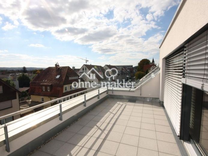 ++ EXCLUSIVES PENTHOUSE IN KORNTAL: BARRIEREFREI MIT AUFZUG - DACHTERRASSE MIT STADTBLICK ++ – Foto 1