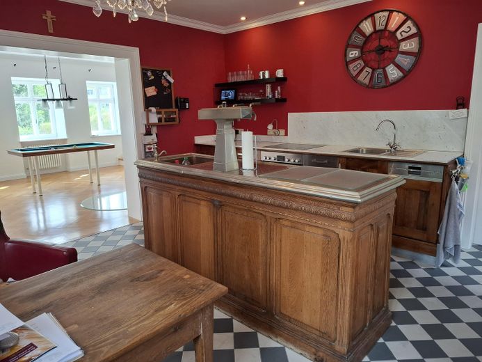 Küche (kann übernommen werden)