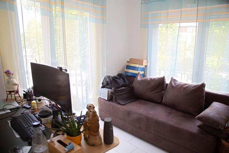 Moderno, senza barriere, esclusivo: fantastico appartamento di 4 locali a Pattonville – Büro