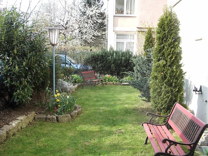 4-Zimmer-Eigentumswohung in Jugendstilhaus Weimar – Garten