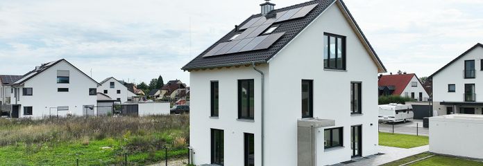 602 m² arsa, stüdyo ve en modern bina teknolojisine sahip seçkin yeni yapım ikiz ev