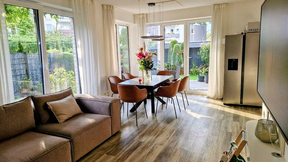 Barrierefreie Terrassenwohnung in AEZ Nähe – Foto 1