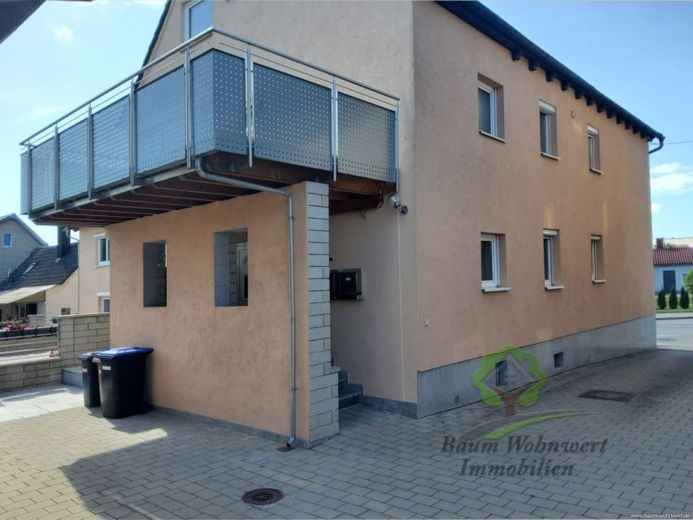 Provisionsfrei in Crailsheim: Vielseitiges 3 Familien Wohnhaus für Eigennutzer & Anleger – Foto 1