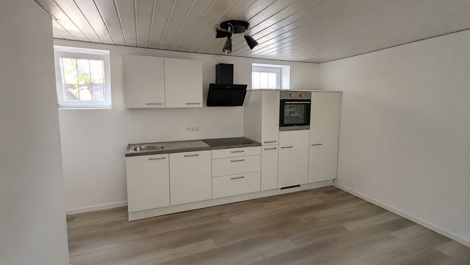 Kernsanierte 2-Zimmer-Wohnung mit großer Wohnküche in Bruchsal-Heidelsheim – Küche (abb. ähnlich)