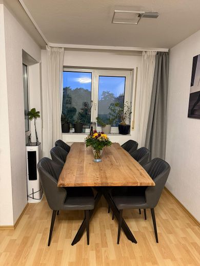 Tolle 3-Zimmer-Wohnung mit Aufzug+Balkon+Tiefgarage in Karlsruhe – Essbereich