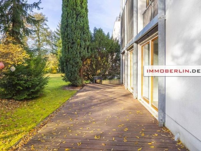 IMMOBERLIN.DE - Bezugsfreie Wohlfühlwohnung am See mit großer Terrasse – Foto 1