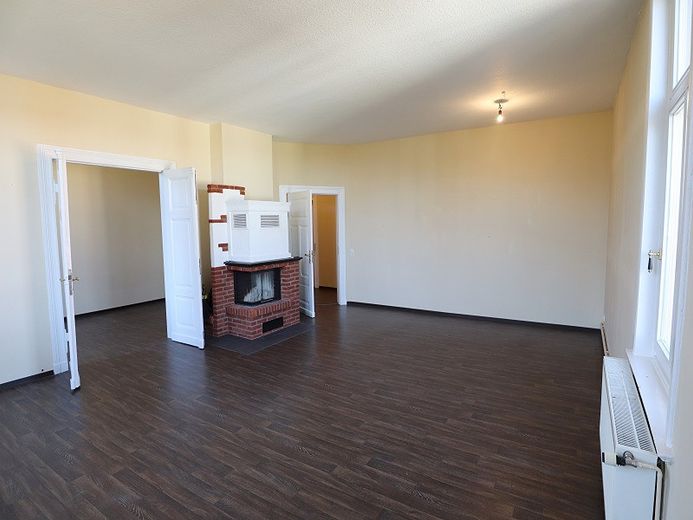 MAXI statt mini... NOBEL statt 08/15... SCHLOSSBLICK statt jwd ! – Foto 3