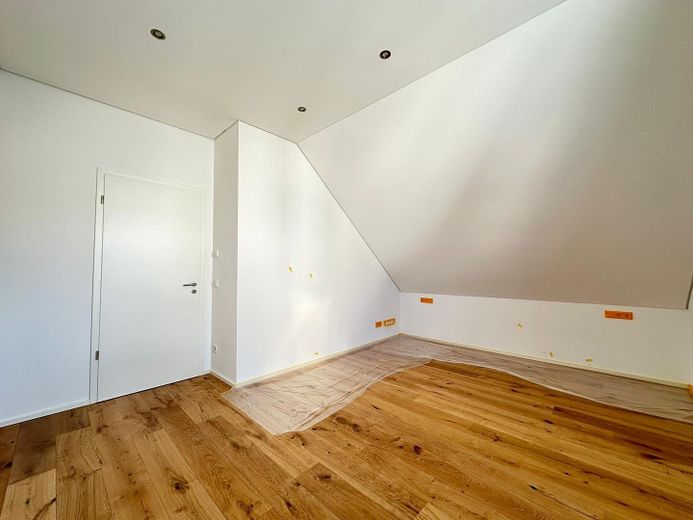 Moderno appartamento di 3 locali – Foto 4