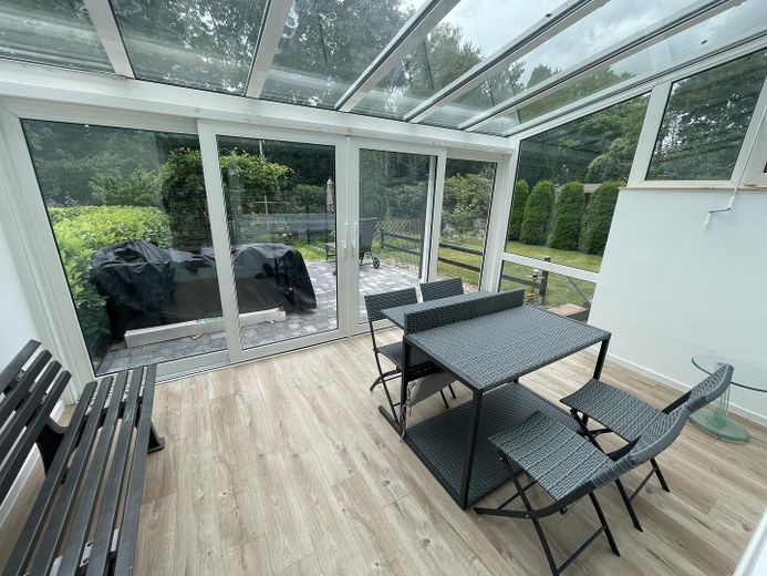 Kernsanierte 2-Zimmer-Erdgeschosswohnung, Wintergarten – फोटो 2